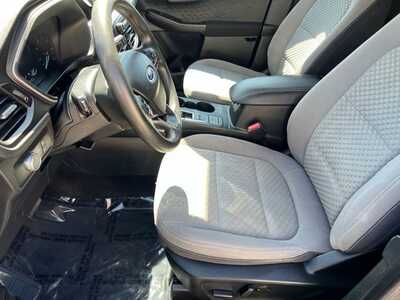 2020 Ford Escape, $12200. Photo 11