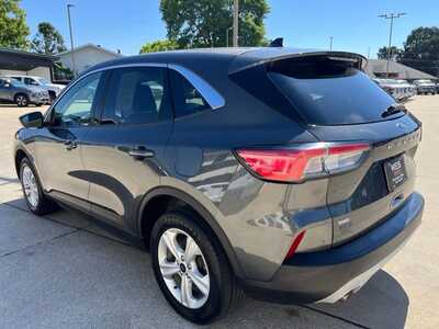 2020 Ford Escape, $12200. Photo 6