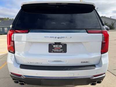 2027 GMC Yukon, $109465. Photo 7