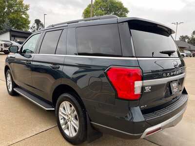 2022 Ford Expedition, $33700. Photo 6
