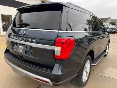 2022 Ford Expedition, $33700. Photo 8