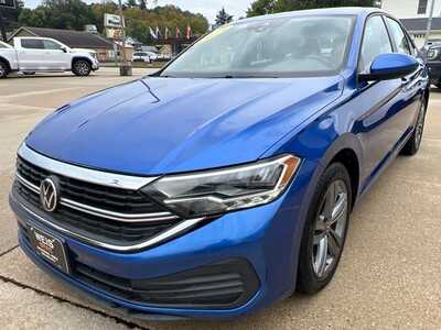 2024 Volkswagen Jetta, $19300. Photo 4