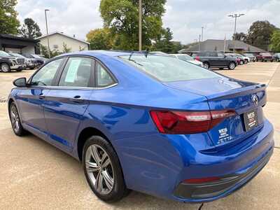 2024 Volkswagen Jetta, $19300. Photo 6