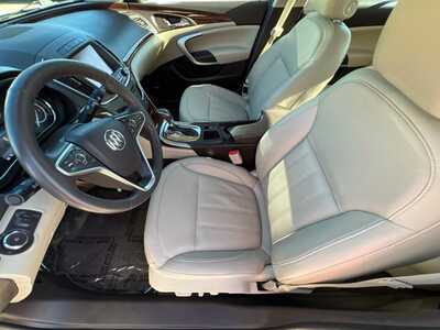 2016 Buick Regal, $15900. Photo 11
