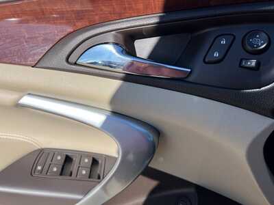 2016 Buick Regal, $15900. Photo 9