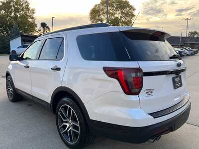 2018 Ford Explorer, $20400. Photo 6
