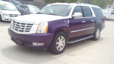 2007 Cadillac Escalade ESV, $5495. Photo 1