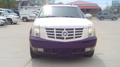 2007 Cadillac Escalade ESV, $5495. Photo 3