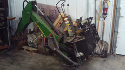  Other John Deere, $2500. Photo 1