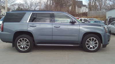 2016 GMC Yukon, $19995. Photo 2