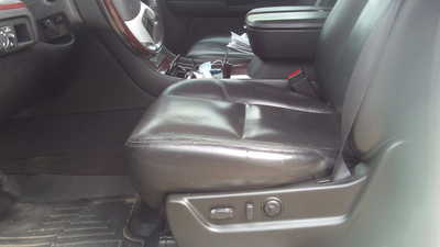 2008 Cadillac Escalade EXT, $12500. Photo 4