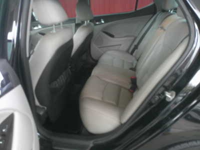 2015 Hyundai Elantra, $8995. Photo 6