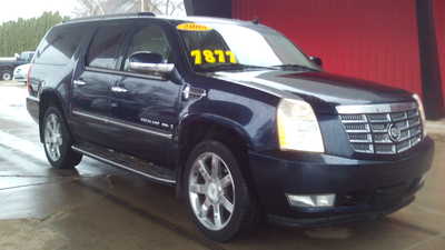 2008 Cadillac Escalade ESV, $6995. Photo 1