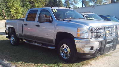 2011 Chevrolet 2500 Crew Cab, $29998. Photo 1