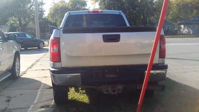 2011 Chevrolet 2500 Crew Cab, $29998. Photo 4