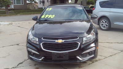 2015 Chevrolet Cruze, $6995. Photo 3