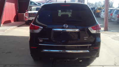 2014 Nissan Pathfinder, $9997. Photo 4