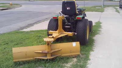 2000 John Deere John Deere, $7995. Photo 4