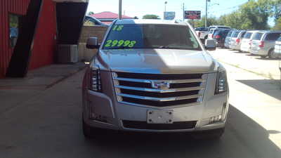 2018 Cadillac Escalade ESV, $28998. Photo 3