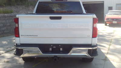 2021 Chevrolet 1500 Crew Cab, $34998. Photo 3