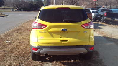 2016 Ford Escape, $9995. Photo 4