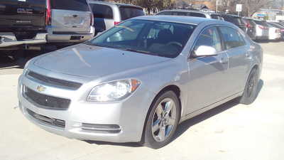 2010 Chevrolet Malibu, $6598. Photo 2