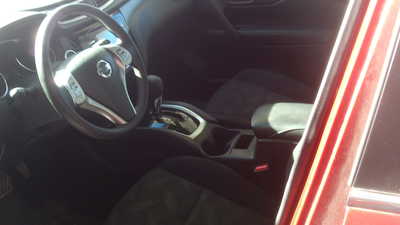 2014 Nissan Rogue, $11998. Photo 5