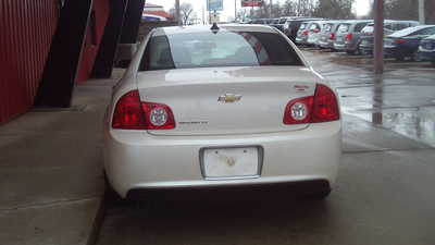 2012 Chevrolet Malibu, $6977. Photo 4