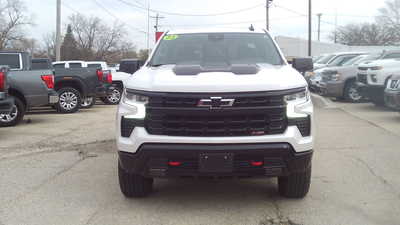 2023 Chevrolet 1500 Crew Cab, $52998. Photo 3