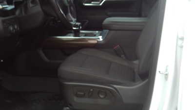 2023 Chevrolet 1500 Crew Cab, $47998. Photo 6