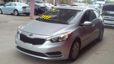 2016 Kia Forte, $7995. Photo 2