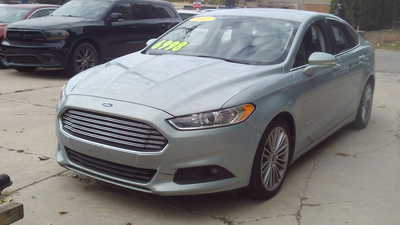 2013 Ford Fusion, $6995. Photo 2
