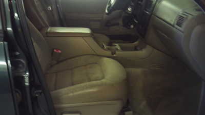 2002 Ford Explorer, $1200. Photo 3