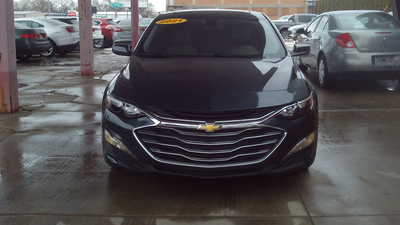2021 Chevrolet Malibu, $13500. Photo 3