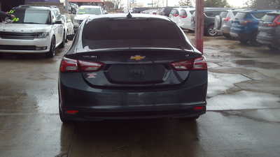 2021 Chevrolet Malibu, $13500. Photo 4