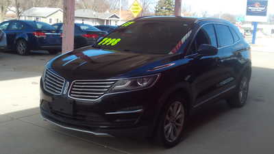 2017 Lincoln MKC, $7998. Photo 2