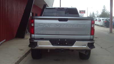 2024 Chevrolet 2500 Crew Cab, $61998. Photo 4