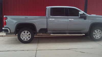 2024 Chevrolet 2500 Crew Cab, $61998. Photo 5