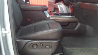 2024 Chevrolet 2500 Crew Cab, $61998. Photo 8