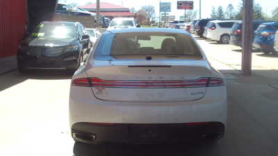 2014 Lincoln MKZ, $7495. Photo 4