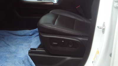 2023 GMC 1500 Crew Cab, $40998. Photo 5