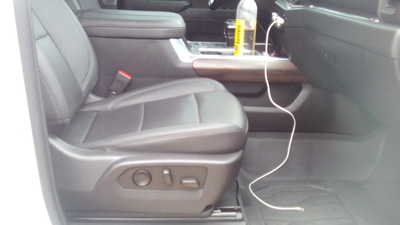 2023 GMC 1500 Crew Cab, $40998. Photo 6