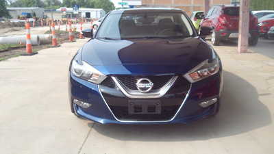 2016 Nissan Maxima, $8995. Photo 3