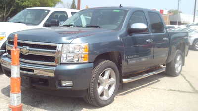 2009 Chevrolet 1500 Crew Cab, $6998. Photo 2
