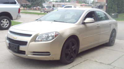 2010 Chevrolet Malibu, $5995. Photo 2
