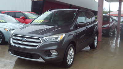 2017 Ford Escape, $7495. Photo 2