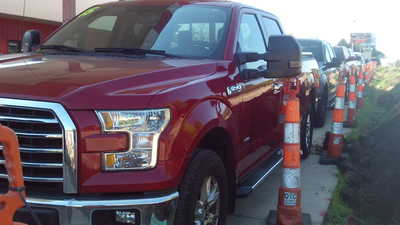 2015 Ford F150 Crew Cab, $11998. Photo 2