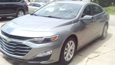 2023 Chevrolet Malibu, $13998. Photo 1