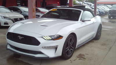 2018 Ford Mustang, $14975. Photo 2
