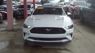 2018 Ford Mustang, $14975. Photo 3